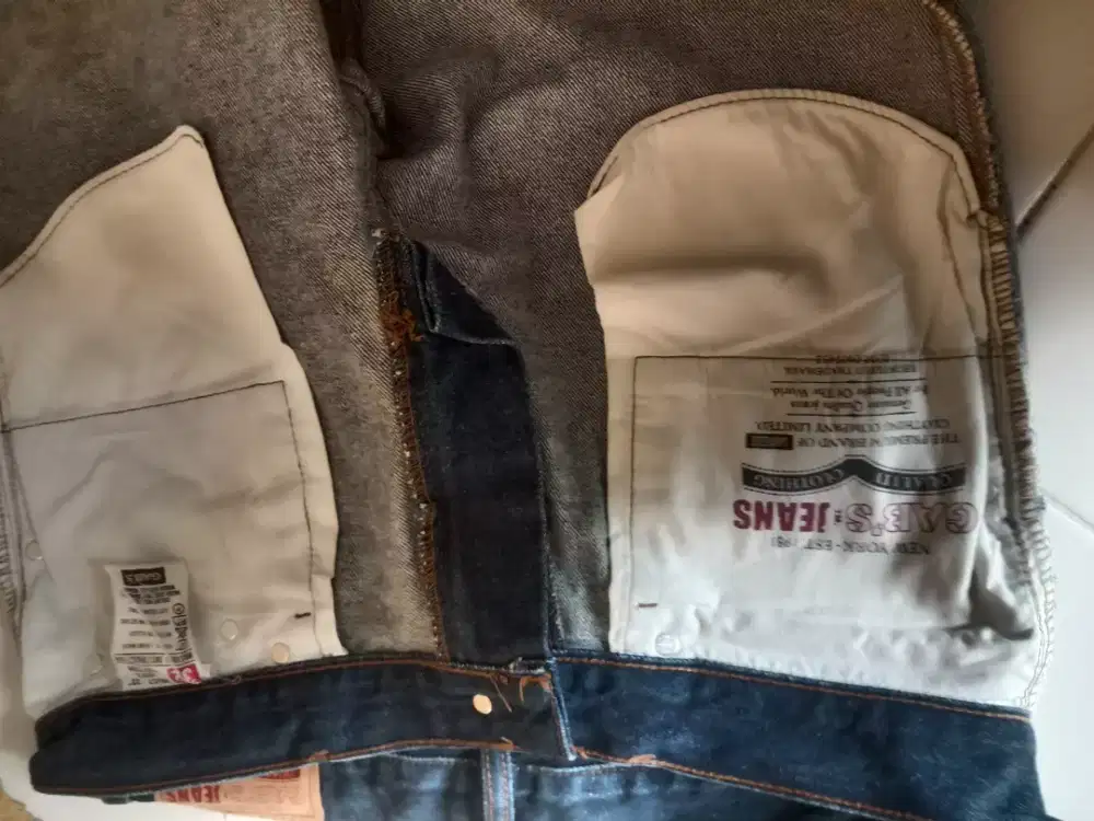 Dijual celana jeans original.ukuran.32