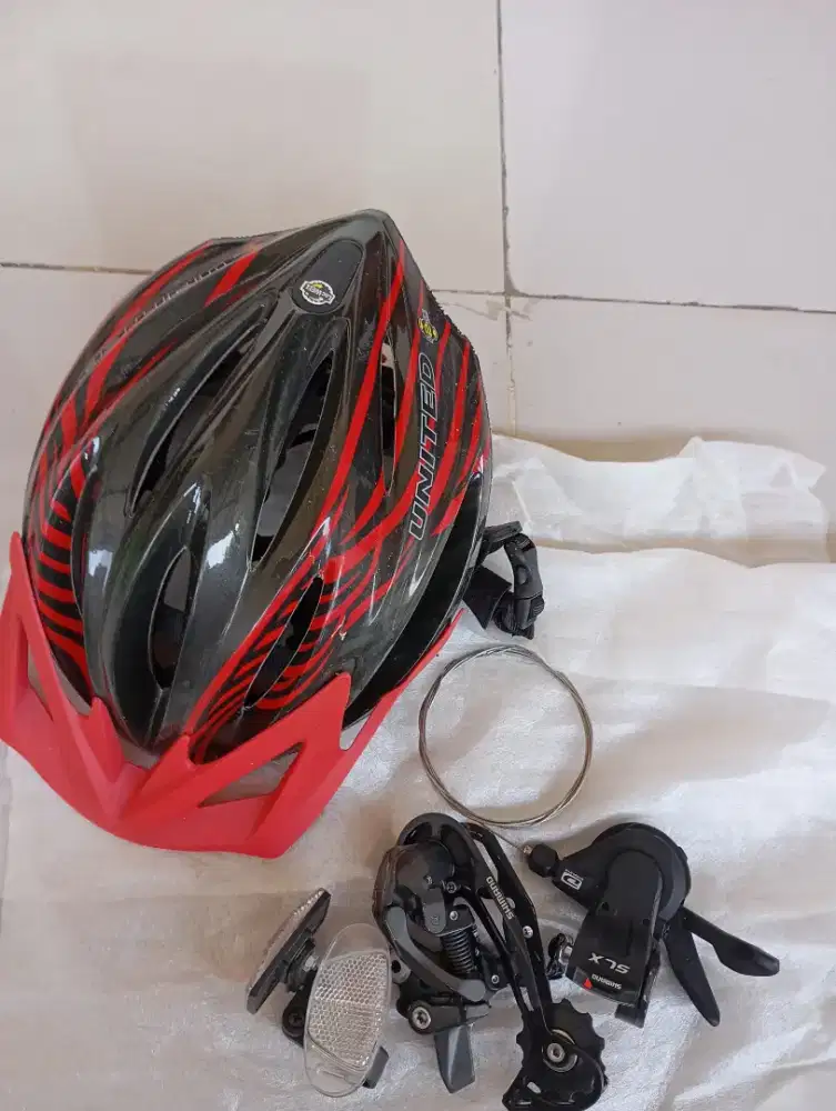 Helm Sepeda United, Shifter dan RD Shinamo