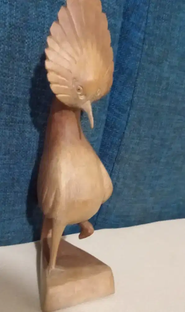Patung Kayu Bentuk Burung