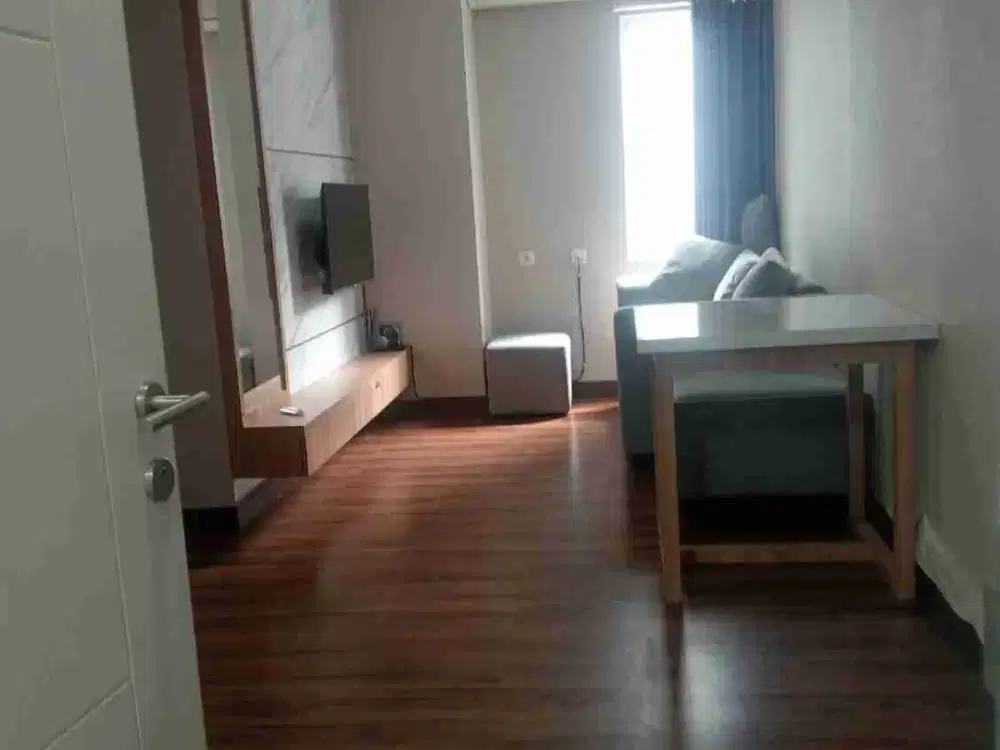 Disewakan Bulanan 1BR Full Furnish Sentul Tower Apartemen – View Kolam Renang ( B15 )
