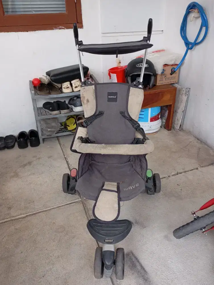 Baby stroller bekas