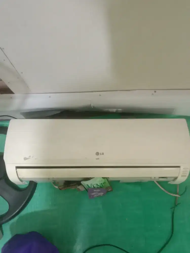 AC LG 1/2pk Watt 320