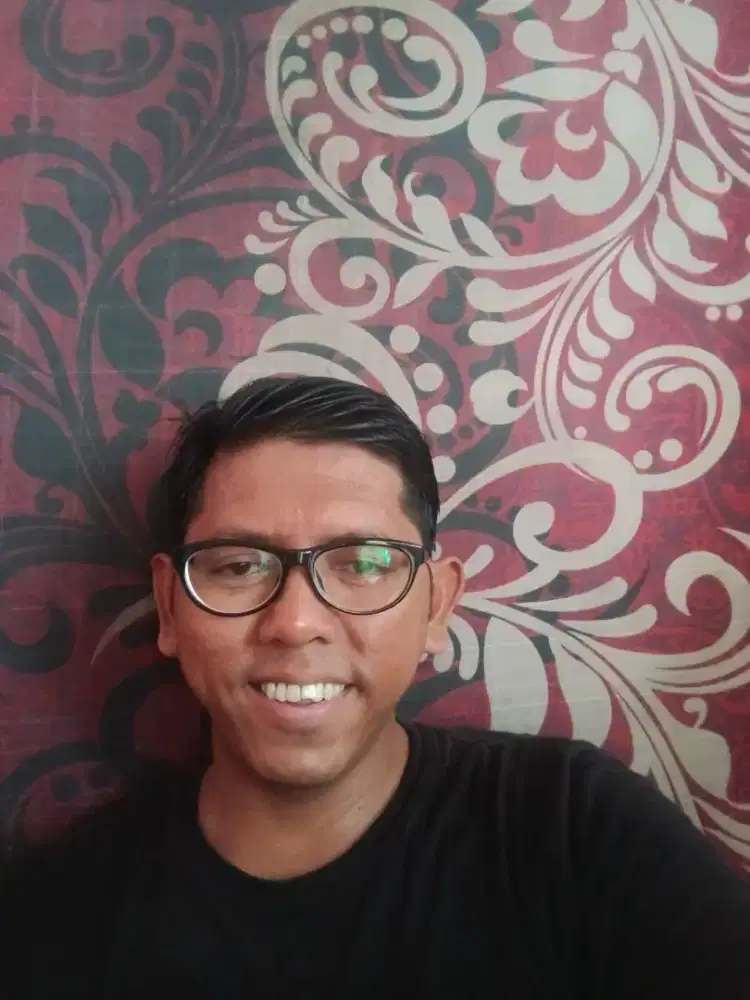 Supir freelance Sabtu Minggu dan tanggal merah