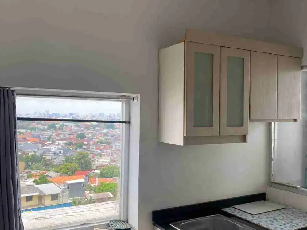 Menteng Square 2 Bedroom Semi Furnished Bulanan Corner