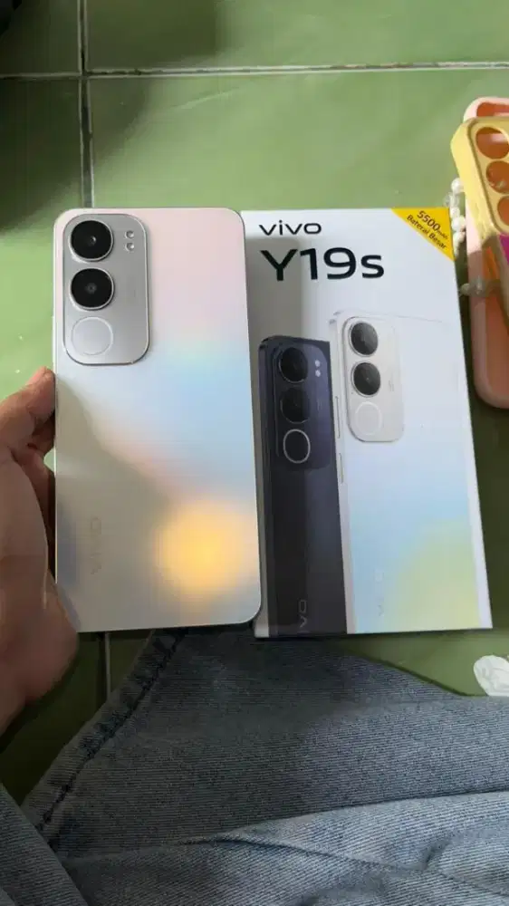 Vivo Y19s Warna Silver Rqm 6/128