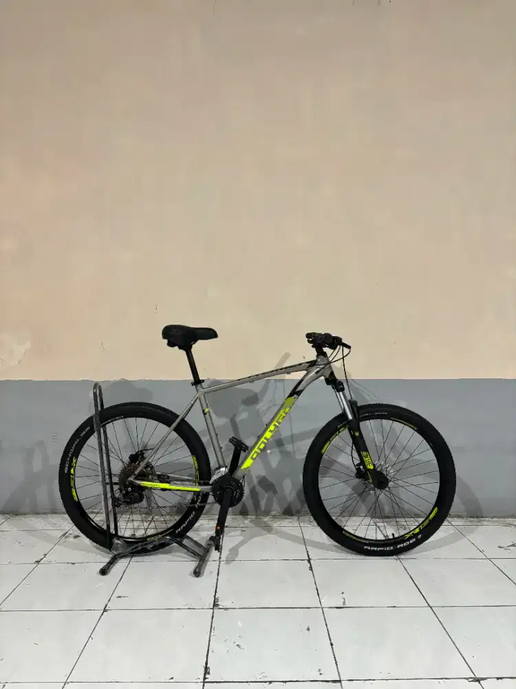 POLYGON PREMIER 5 TAHUN 2022