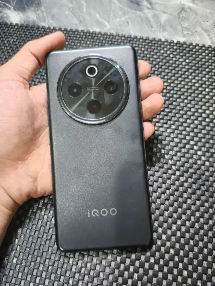 Iqoo z10 5g 12/256Gb fulset no minus