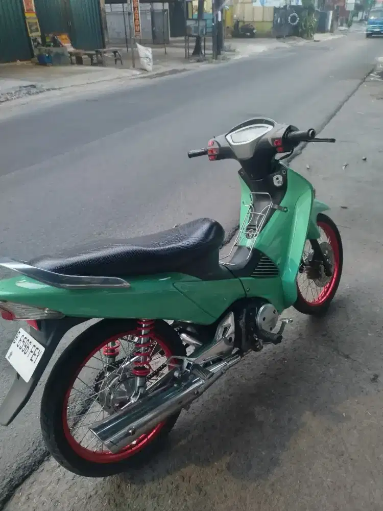 supra x 125 2006