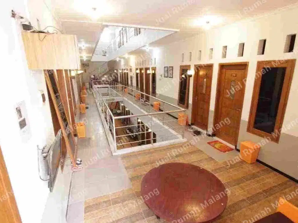 Dijual Cepat Rumah Kost Aktif  47 Kamar Tidur Jl Cengkeh dekat Kampus UB Kota Malang