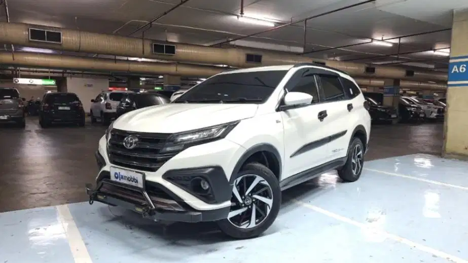 Toyota Rush 1.5 S Bensin-AT 2020
