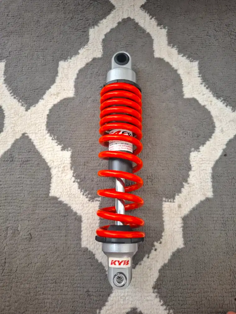 Shock belakang kyb ZT040 200rb Nett