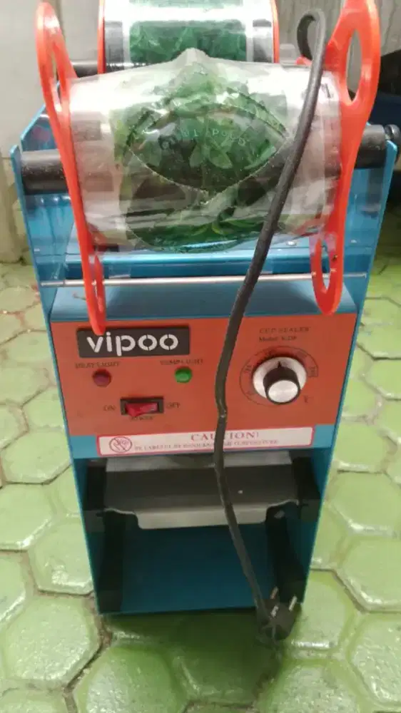Cup sealer minuman