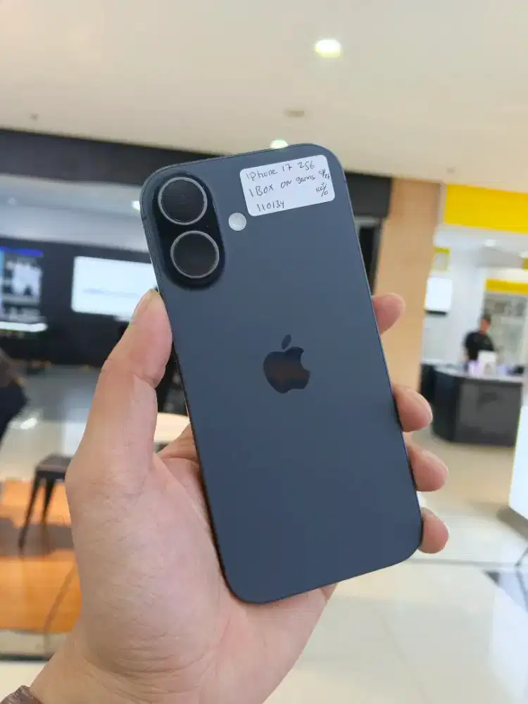 iPhone 17 256 iBox