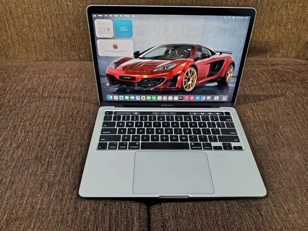 MACBOOK PRO 2020 CORE I7 RAM 32 SSD 1TB MASIH BAGUS NORMAL SEMUA