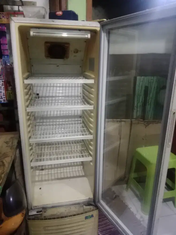 Dijual showcase merk RSA