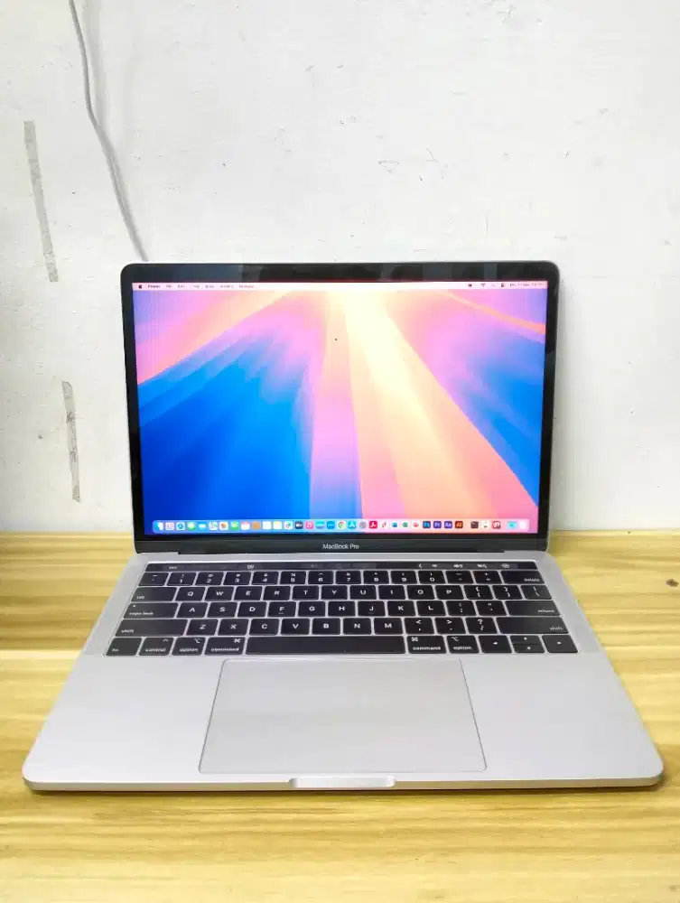 MacBook Pro 2019 Intel Core i5 Ram 8GB SSD 256GB