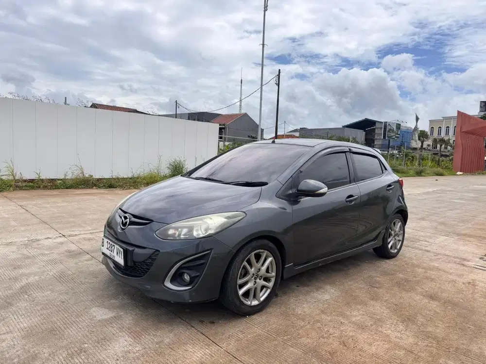 Mazda 2 1.5 HB RZ Automatic 2013 Grey