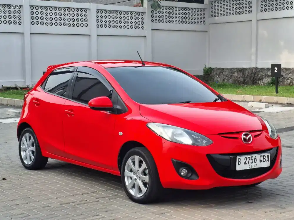 Mazda 2 V manual 2012
