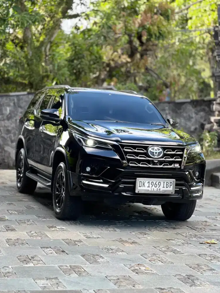 Fortuner GR 2.8 2023 Asli Bali Low KM
