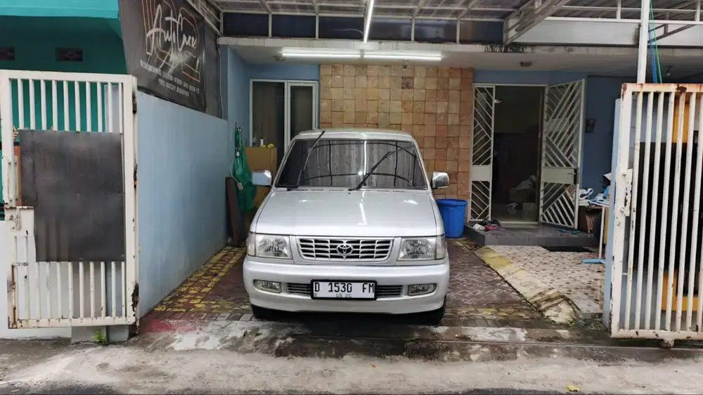 Dijual Cepat Istimewa Kijang LGX EFI 2.0 Tahun 2001 Bensin
