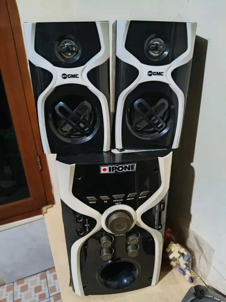 Speaker GMC 887F bisa karoke