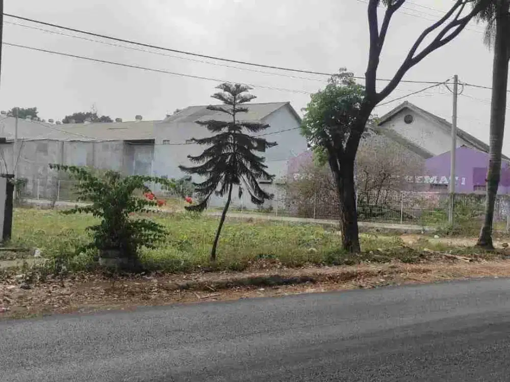 Tanah Poros Pakis Dekat Pintu Tol Malang