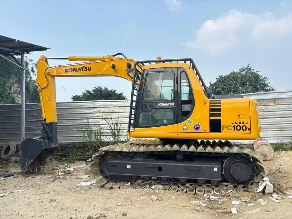 Komatsu PC100F Track swamp 2011