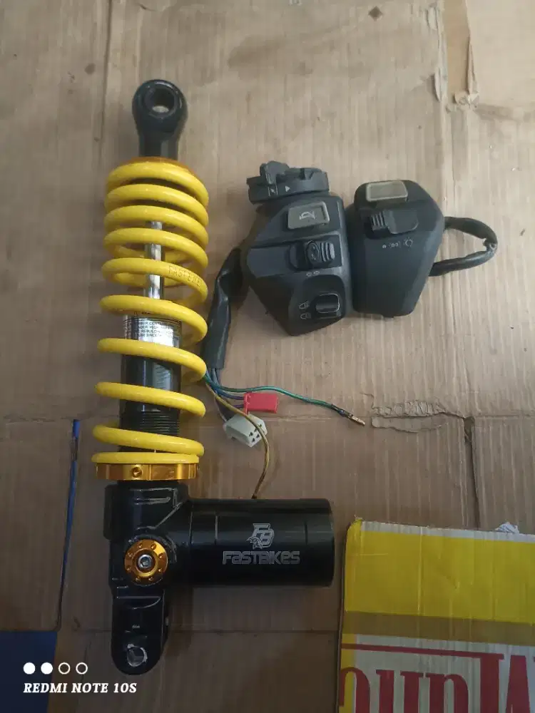 jual saklar kiri kanan bekas sama sock buat matic