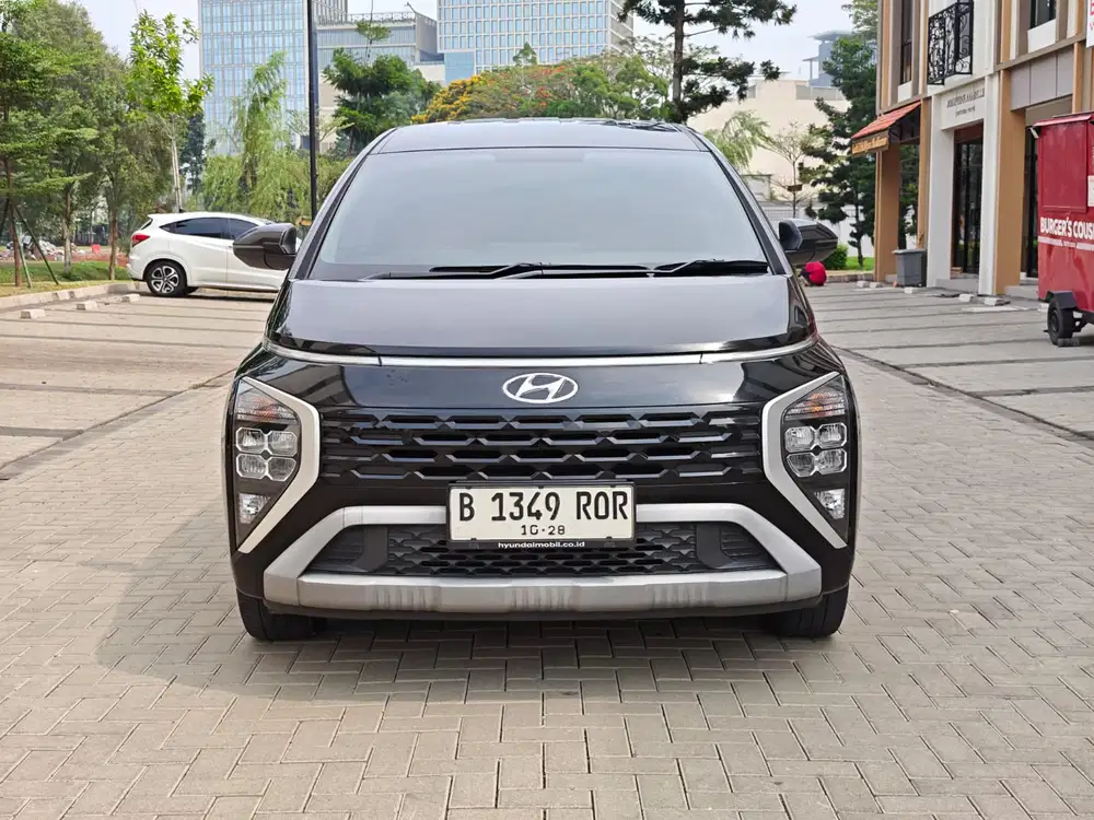 HYUNDAI STARGAZER TREND ESSENTIAL AT 2023 HITAM