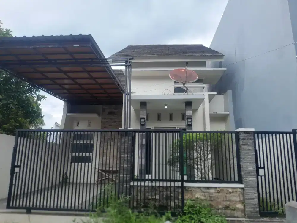 RUMAH TIMUR JETOS TIDAR