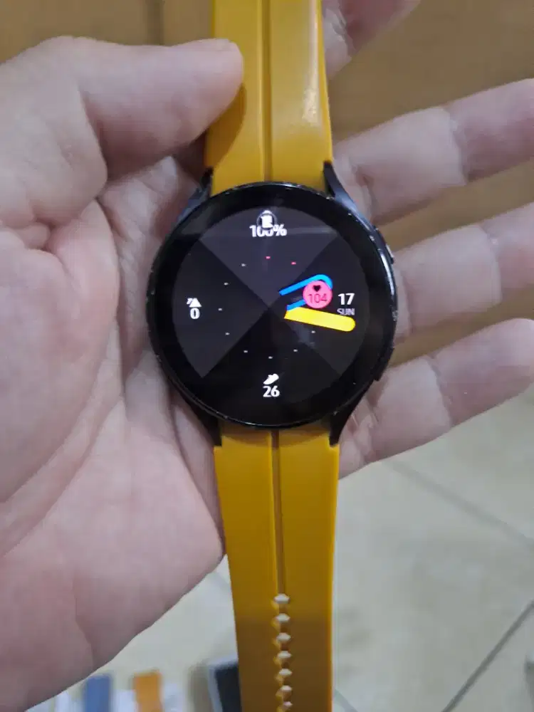 Samsung Galaxy Watch 5, 44 mm, warna hitam