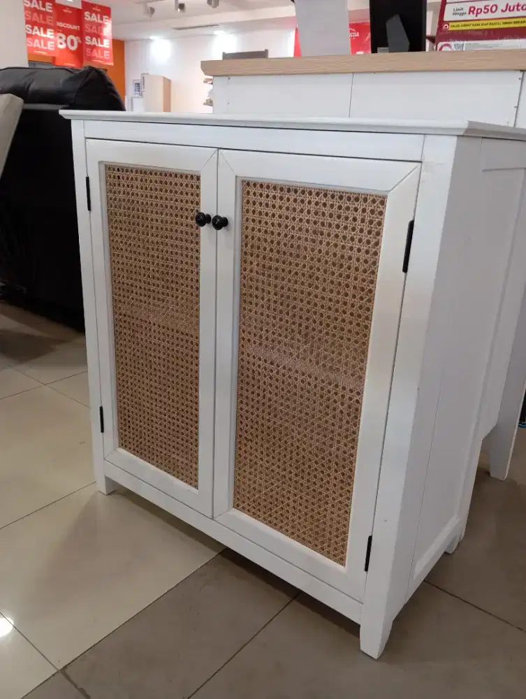 Lemari cabinet Kenta white