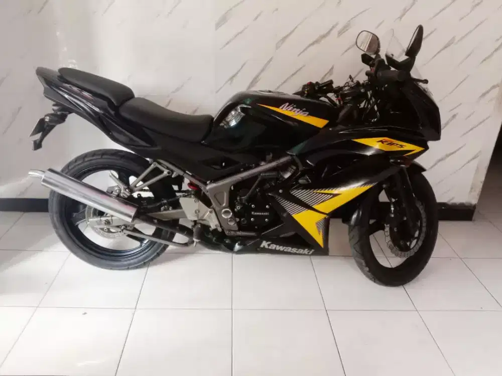 Motor kawasaki ninja krr 2014