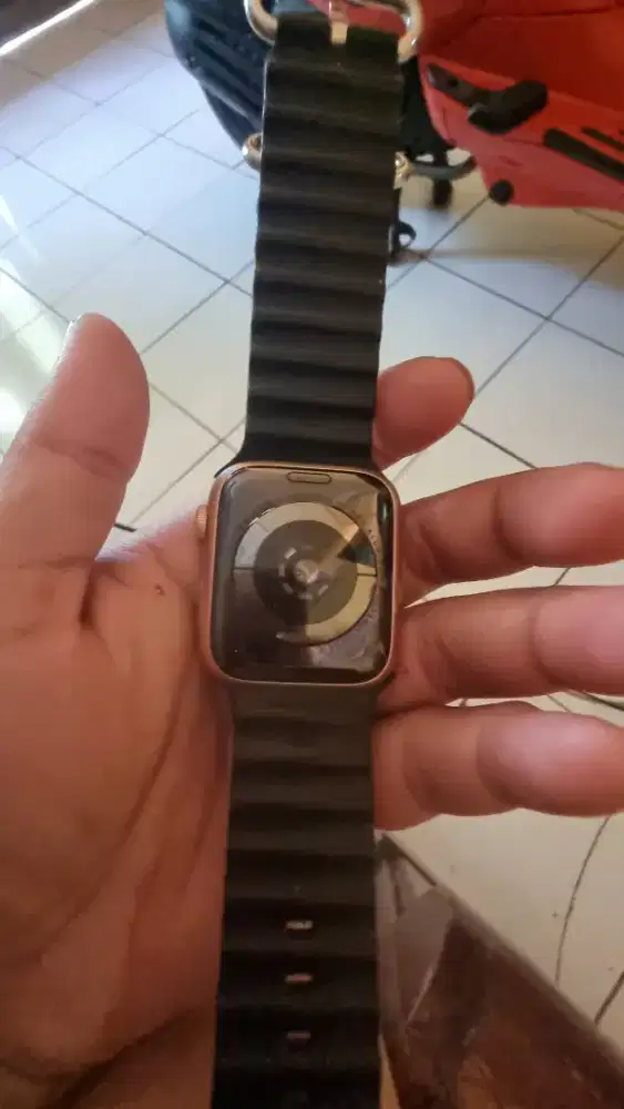 Apple watch series 5 44MM GPS only
