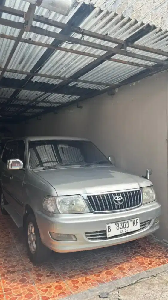Toyota kijang lgx 2004