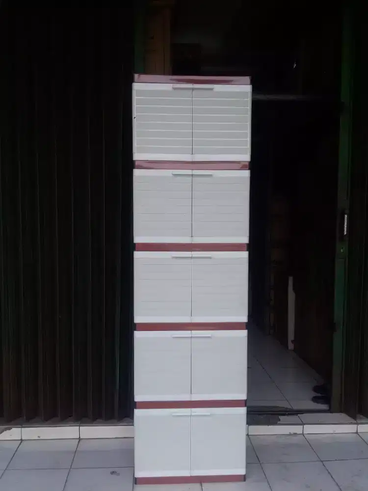 lemari plastik bandung