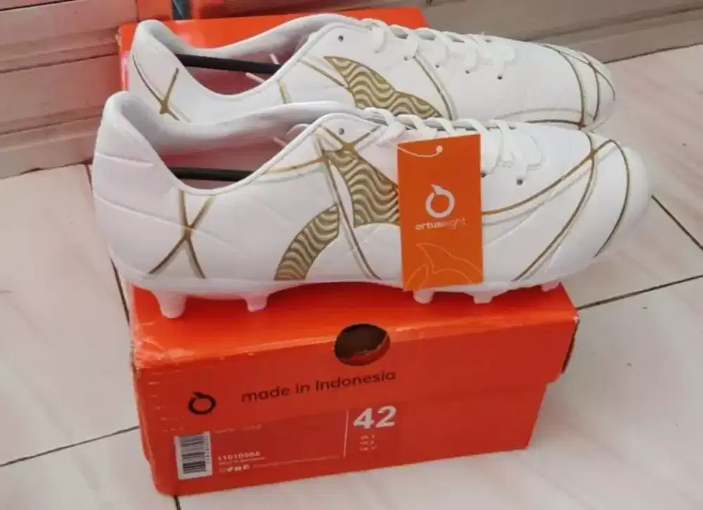 Sepatu bola ortuseight Zenit FG ORIGINA