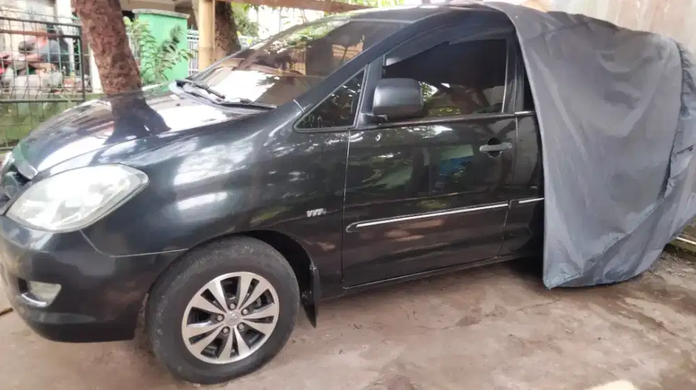Kijang Inova Matic terawat