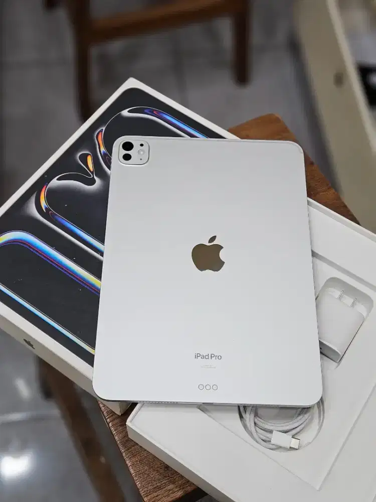 iPad Pro M4 Kapasitas 512Gb Garansi ON Likenew