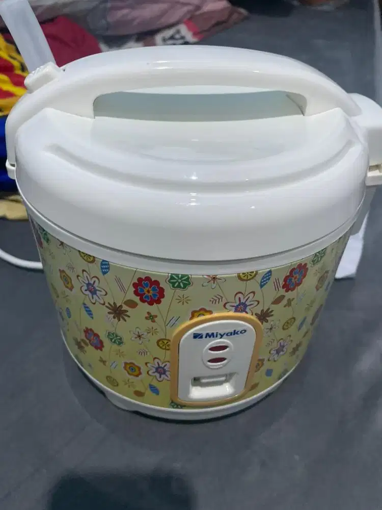 Jual magicom miyako 0,6L