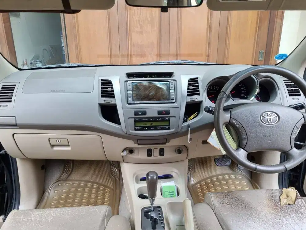 Toyota Fortuner Bensin 2.7 G Lux A/T 2007