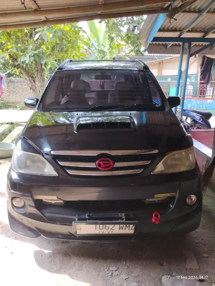 Dijual Xenia Li 2005