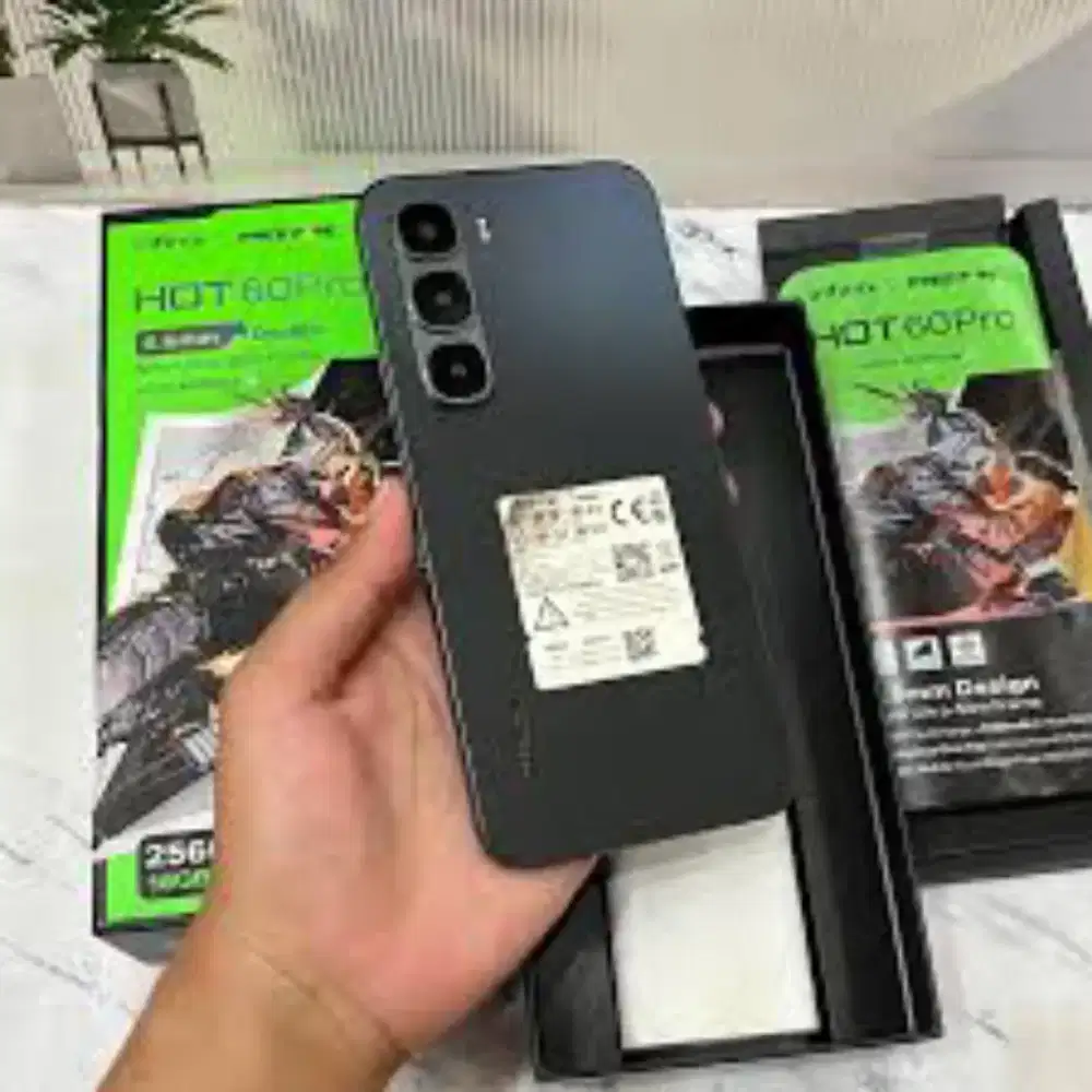 Infinix Hot 60 Pro ram 8+8/256 warna hitam