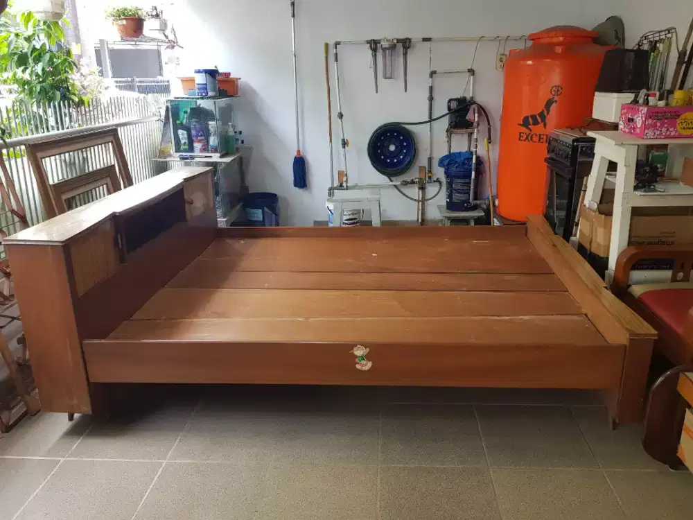 TEMPAT TIDUR DIPAN KAYU JADUL KUAT LAYAK PAKAI