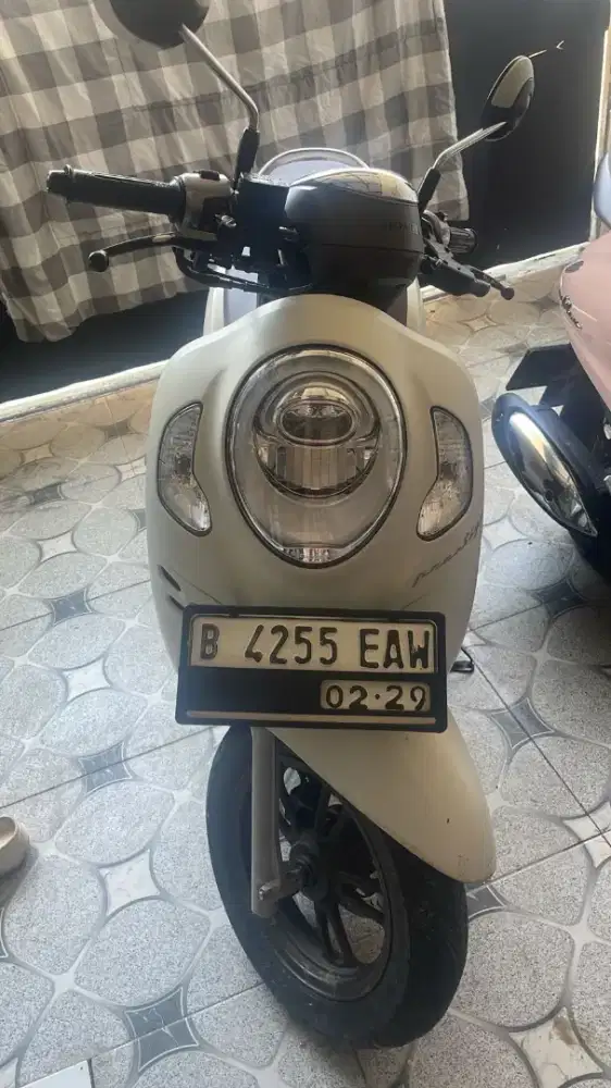 Jual Scoopy tahun 2024.