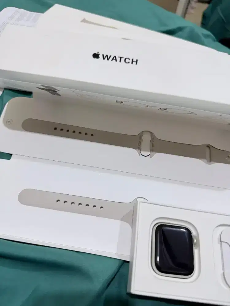 Apple Watch SE Gen 2 2024 Resmi Indonesia