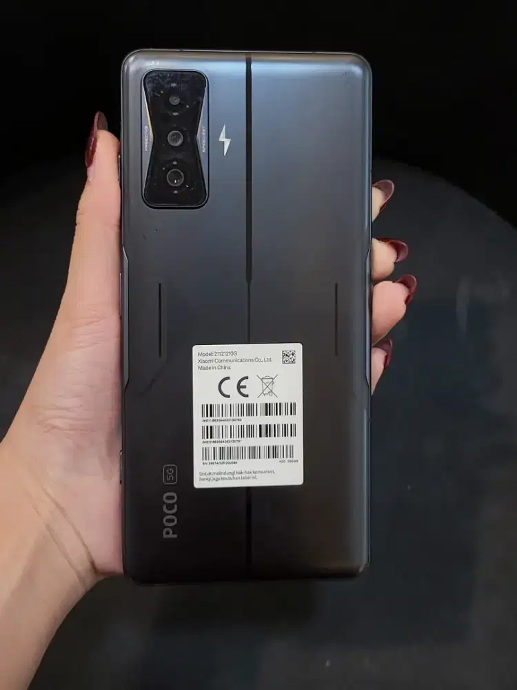 Poco f4 GT 12/256GB