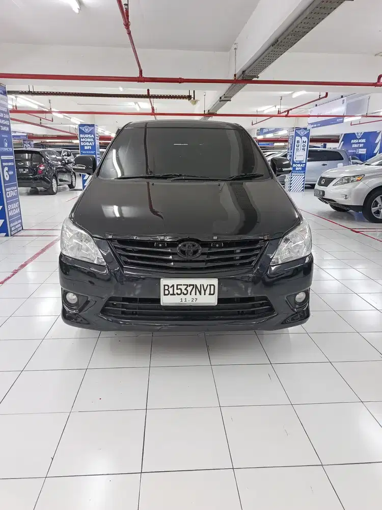 TOYOTA KIJANG INNOVA 2.5 G diesel manual 2012