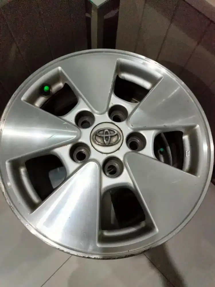 Velg original Toyota Nav1