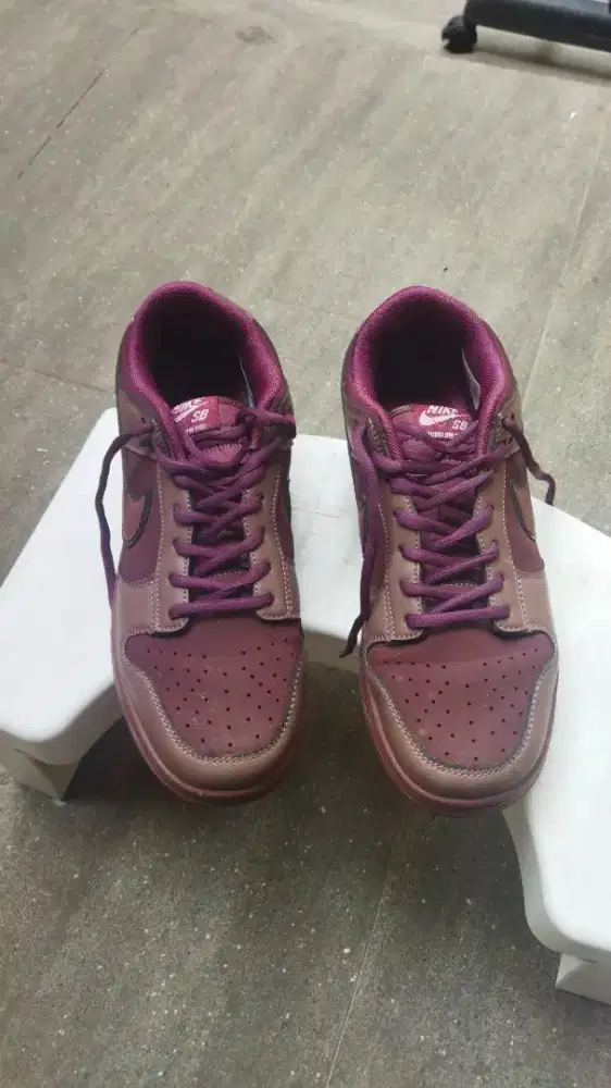 Sepatu Pria merk Nike ukuran 42